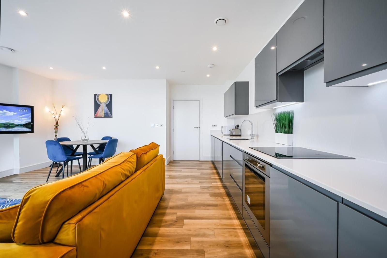 Central Luxury 2 Bed Apartment Londra Esterno foto