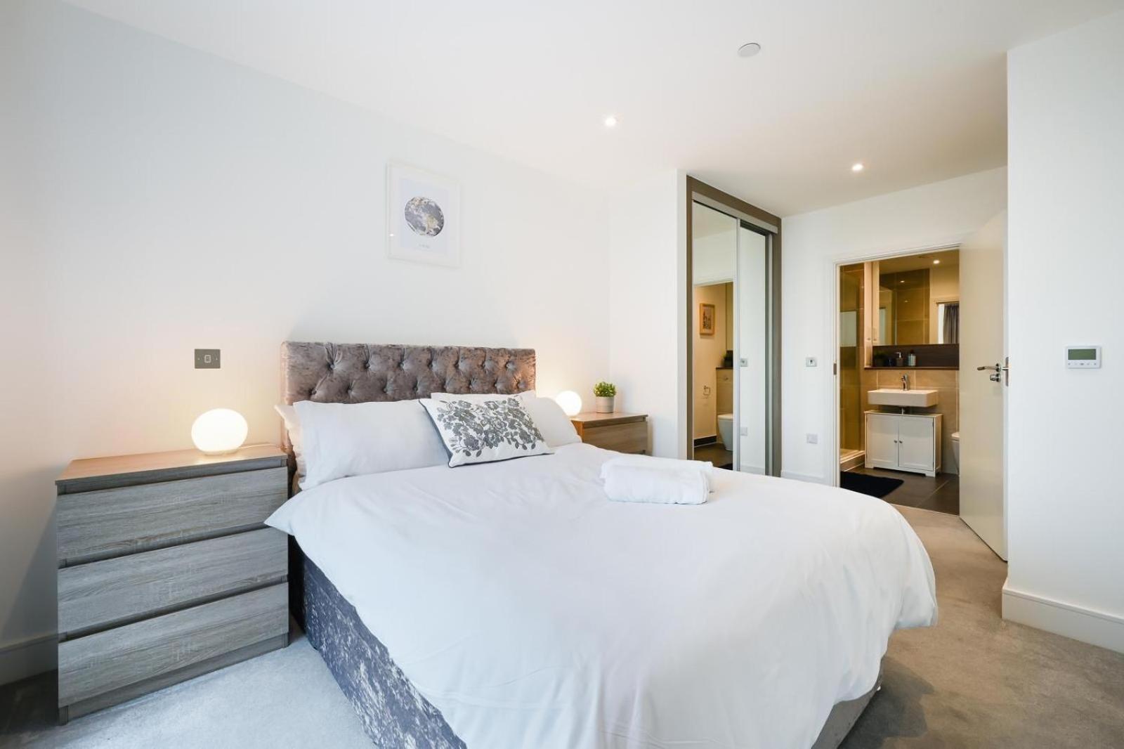 Central Luxury 2 Bed Apartment Londra Esterno foto