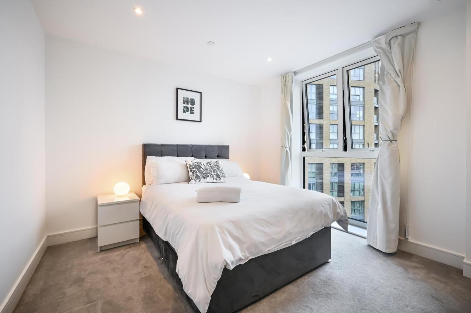 Central Luxury 2 Bed Apartment Londra Esterno foto