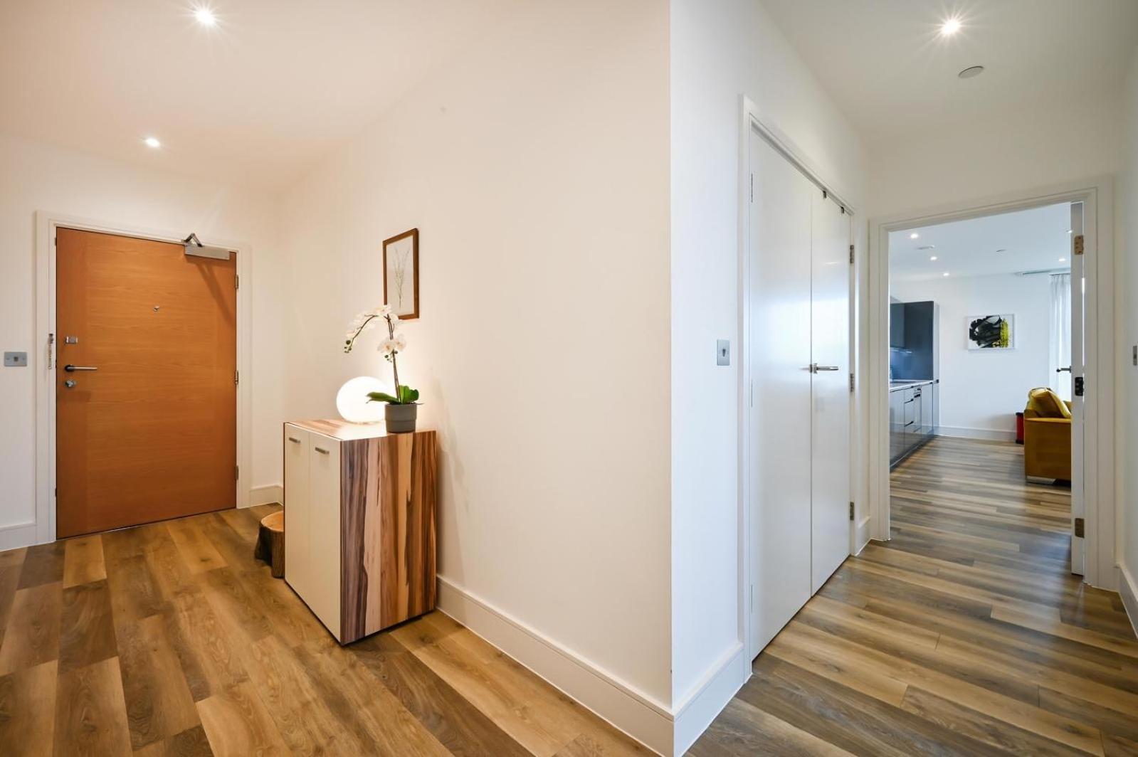 Central Luxury 2 Bed Apartment Londra Esterno foto