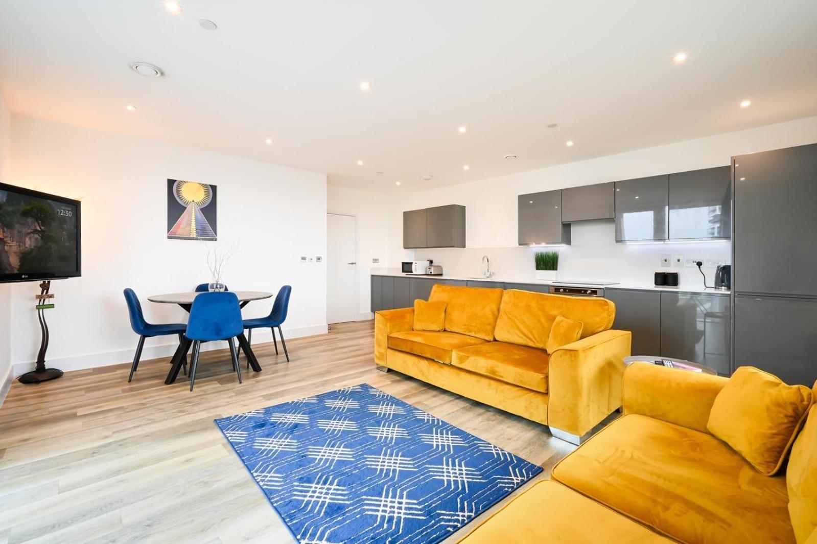 Central Luxury 2 Bed Apartment Londra Esterno foto